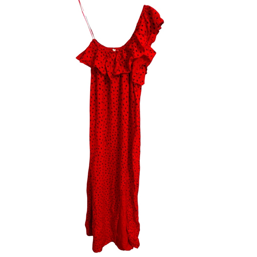 Medium one shoulder red dress with black polka dot. Great for spring/summer.